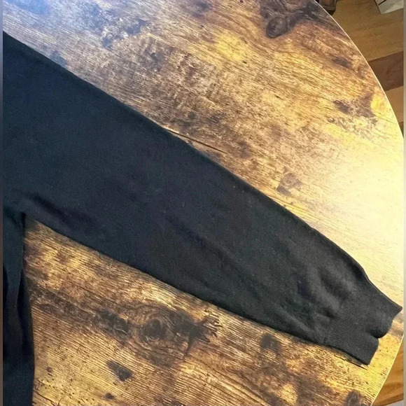 apt. 9 | men’s v-neck cashmere sweater. Size: XL - Picture 4 of 13